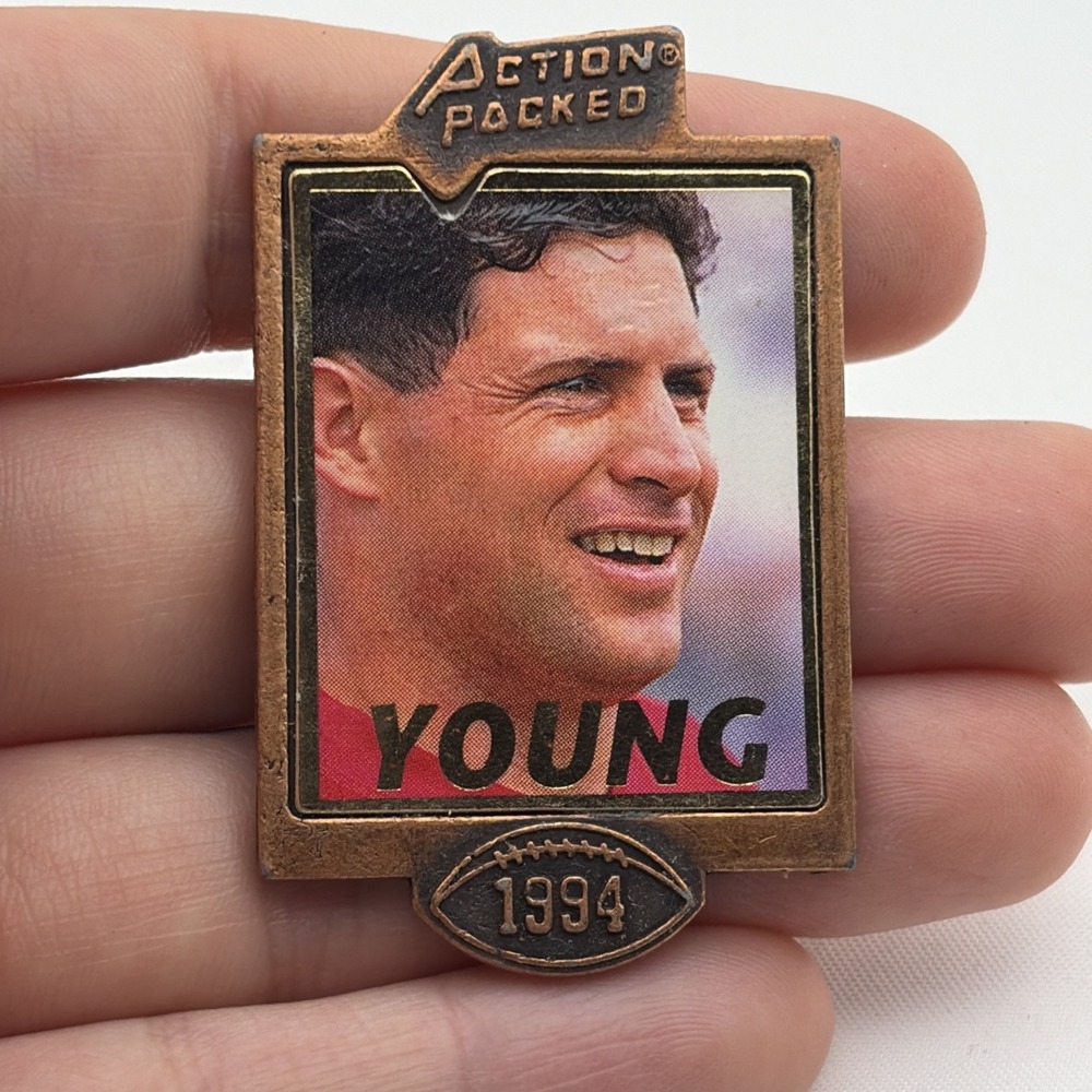 Action Packed‎ Steve Young San Francisco 49ers NFL Football Player Lapel Hat Pin